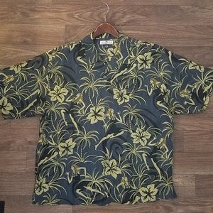 Tommy Bahama Hawaiian Aloha shirt